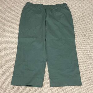 Women's Straight Leg Pants in Green